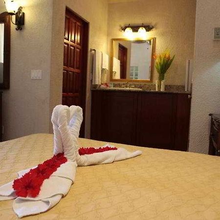 Las Sirenas Hotel And Condos ويست باي المظهر الخارجي الصورة