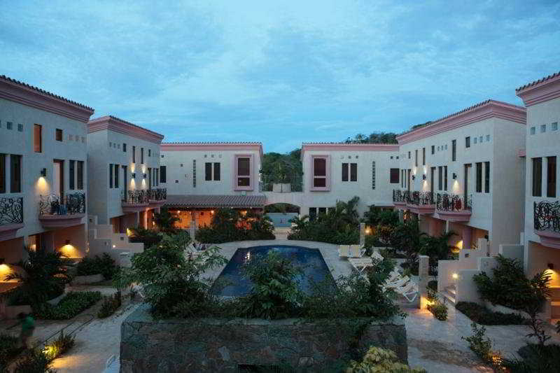 Las Sirenas Hotel And Condos ويست باي المظهر الخارجي الصورة